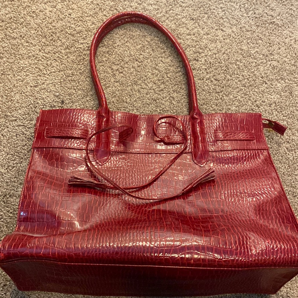 Elizebeth Arden Large Faux Alligator Skin Red Purse